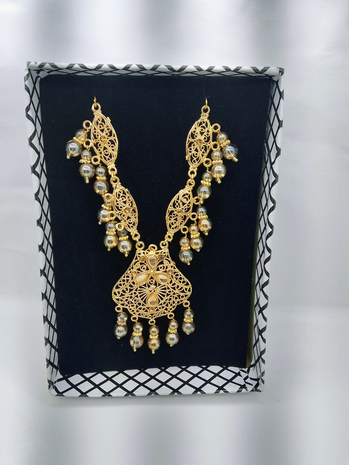 Golden Filigree Pearl Drop Necklace – Wedding Statement Jewellery