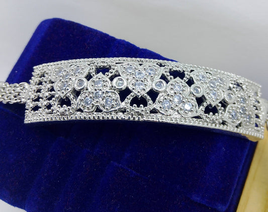 Silver Hearts Elegance Bracelet