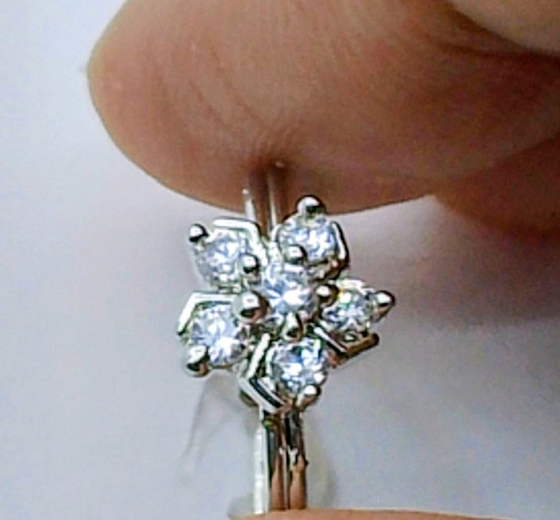 Crystal Bloom Ring – Silver-Tone Floral Design